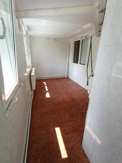 Apartament cu 2 camere decomandat în Viziru 1