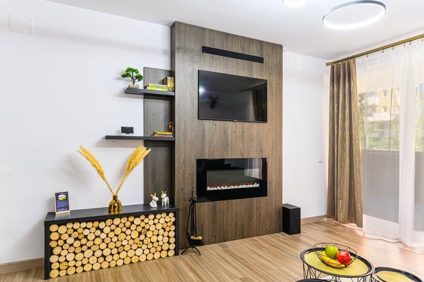 Apartament cu 3 camere decomandat în Central