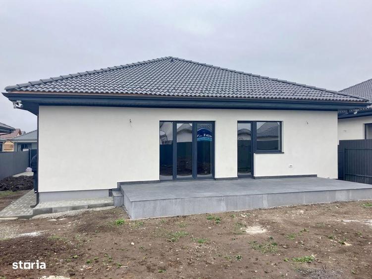 Casă cu 4 camere cu Teren 500 Mp în Central