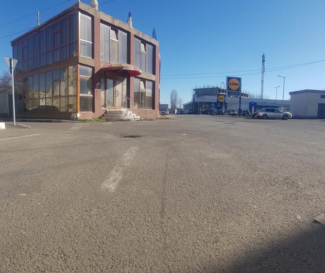 Spațiu comercial, de 280 mp, în Radu Negru
