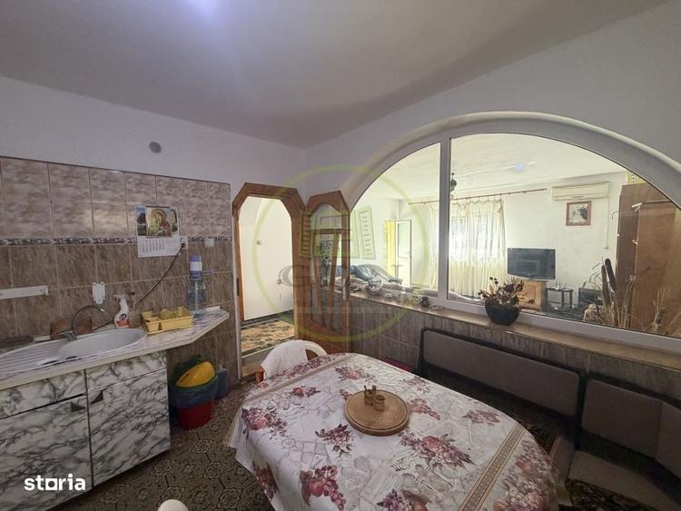 Casă cu 4 camere cu Teren 372 Mp în Bariera Vâlcii