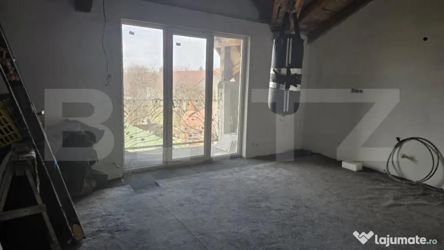 Casă cu 5 camere cu Teren 494 Mp în Unio