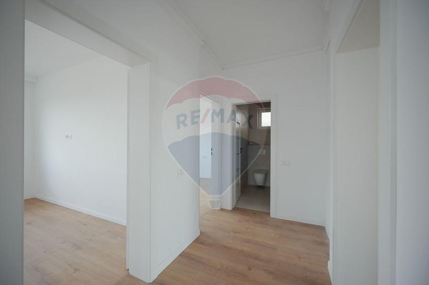 Casă individuală cu 4 camere cu Teren 537 Mp în Paleu