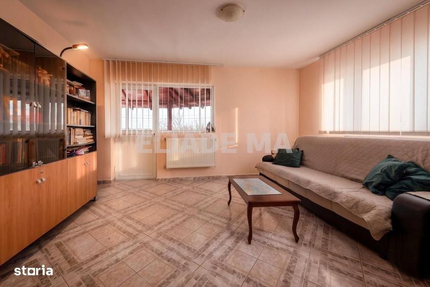 Casă cu 4 camere cu Teren 1040 Mp în Tuzla