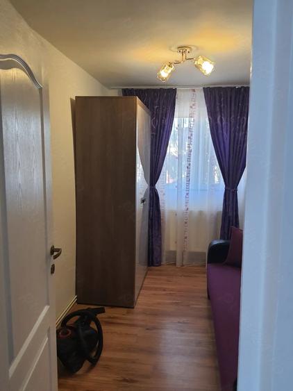 Apartament cu 3 camere semidecomandat în Autogară