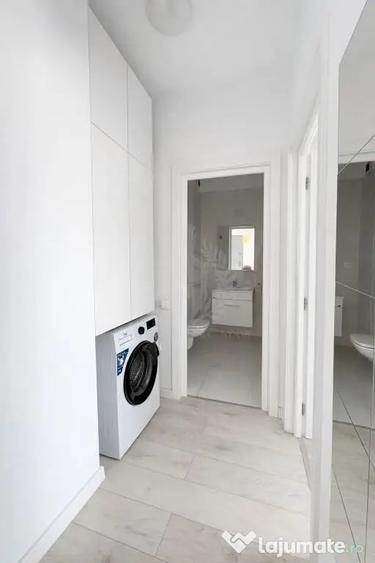 Apartament cu 2 camere decomandat în Vest