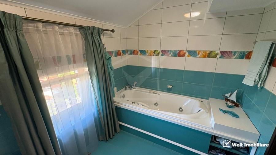 Casă individuală cu 10 camere cu Piscina în Andrei Mureșanu