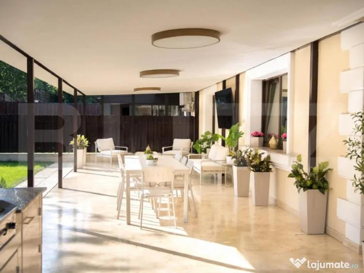 Casă cu 5 camere cu Teren 700 Mp în Borhanci