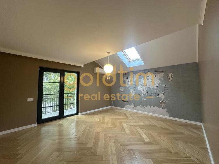 Duplex cu 4 camere cu Canalizare în Iancu Nicolae