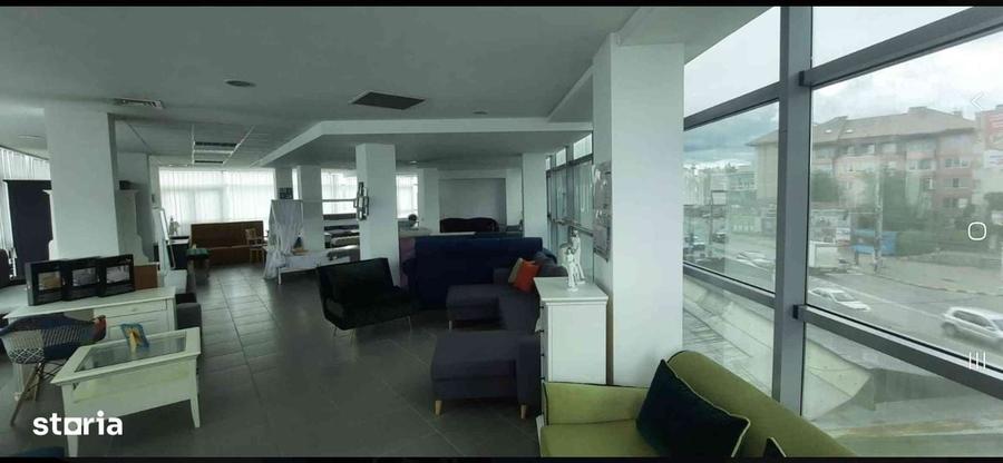 Spațiu comercial, de 500 mp, în Ultracentral