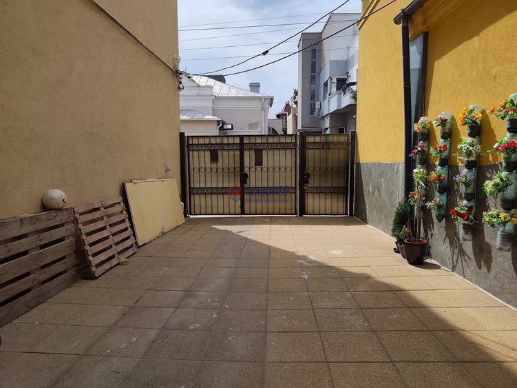 Garsonieră decomandată în Central