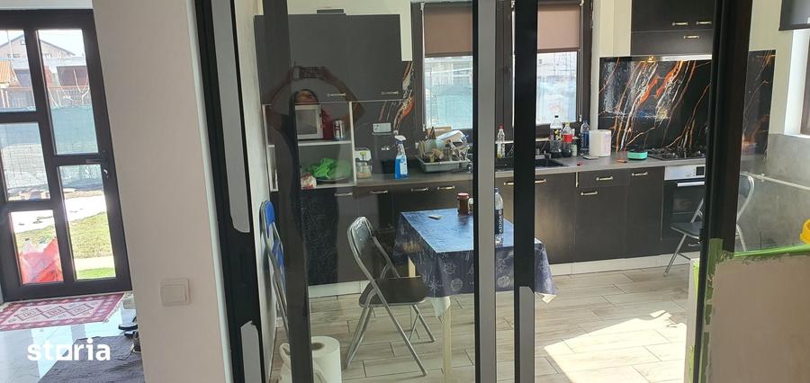 Casă cu 2 camere cu Teren 400 Mp în Dascălu