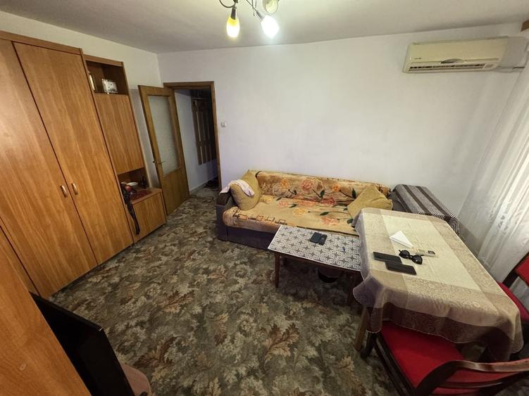 Apartament cu 2 camere semidecomandat, mobilat în Km 4-5