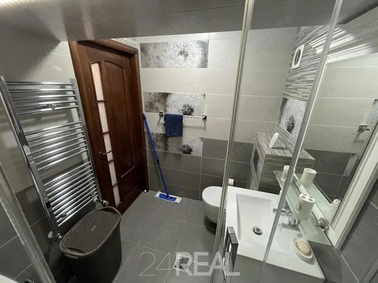 Apartament cu 3 camere decomandat, mobilat în Unirii