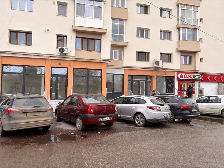Spațiu comercial, de 80 mp, în Blașcovici