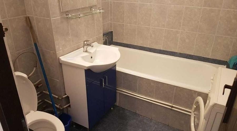 Apartament cu 3 camere decomandat în Crângași