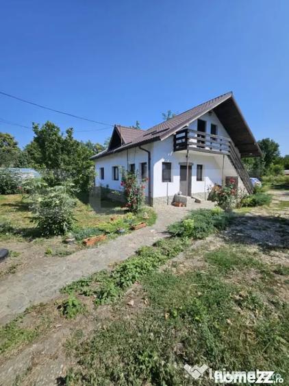 Casă cu 4 camere cu Teren 4435 Mp în Central