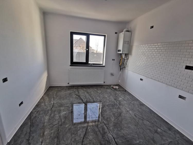 Casă individuală cu 3 camere cu Canalizare în Valu lui Traian