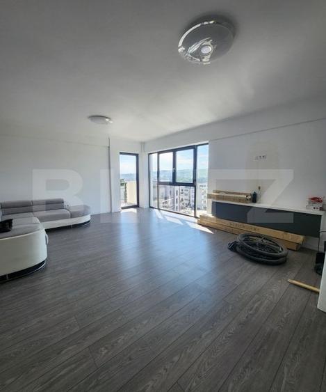 Apartament cu 3 camere semidecomandat, mobilat în Grigorescu