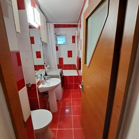 Apartament cu 2 camere semidecomandat în Prislopu Mic
