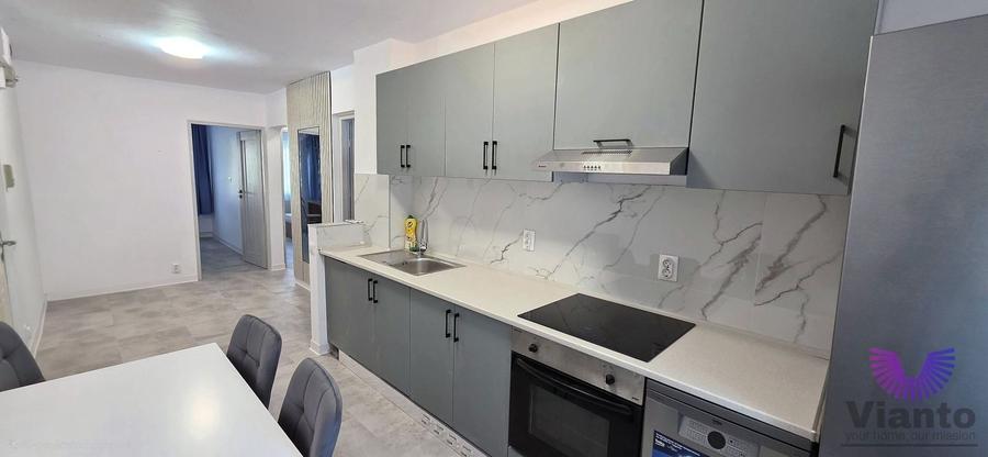 Apartament cu 3 camere decomandat, mobilat în Central