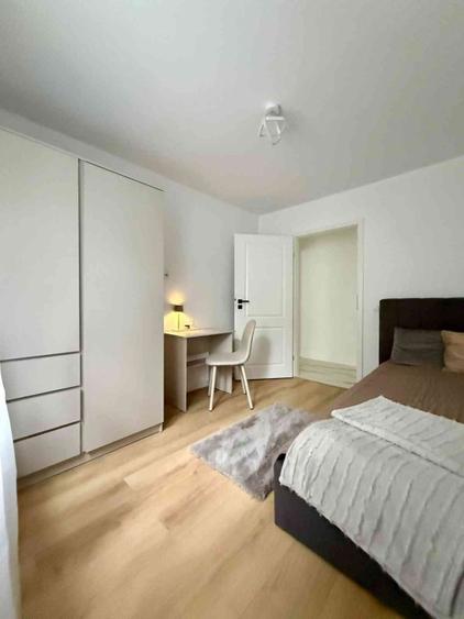 Apartament cu 3 camere semidecomandat în Titan
