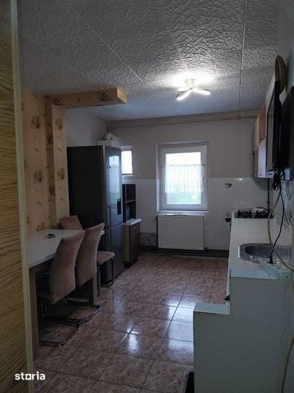 Apartament cu 3 camere în Steaua