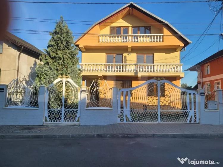 Casă cu 5 camere cu Teren 500 Mp în Central