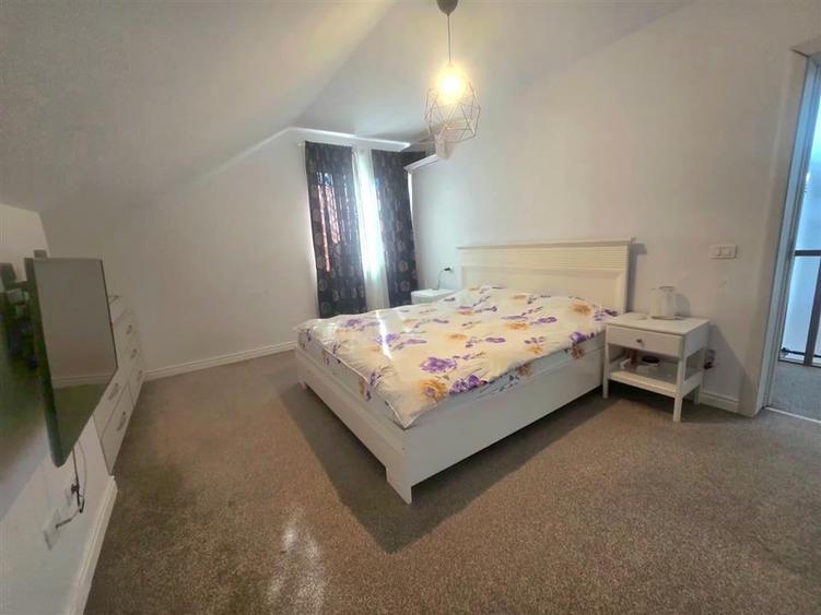 Casă individuală cu 5 camere cu Teren 286 Mp în Moara