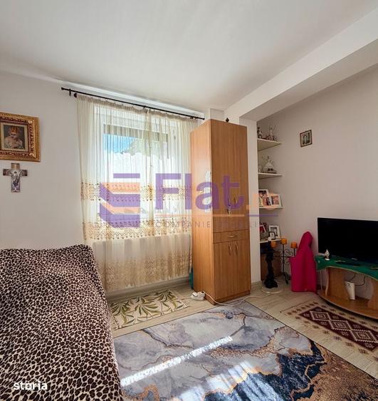 Apartament cu 2 camere decomandat în Tractorul