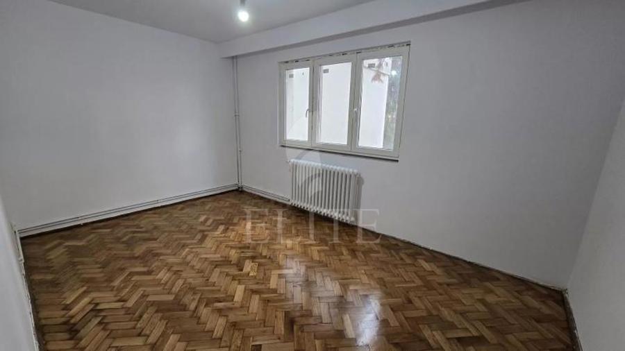 Apartament cu 3 camere semidecomandat în Mănăștur