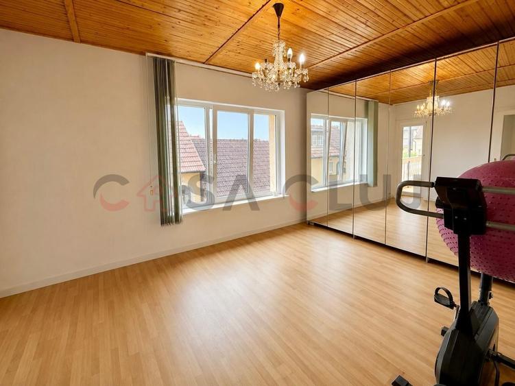 Duplex cu 5 camere cu Canalizare în Gheorgheni