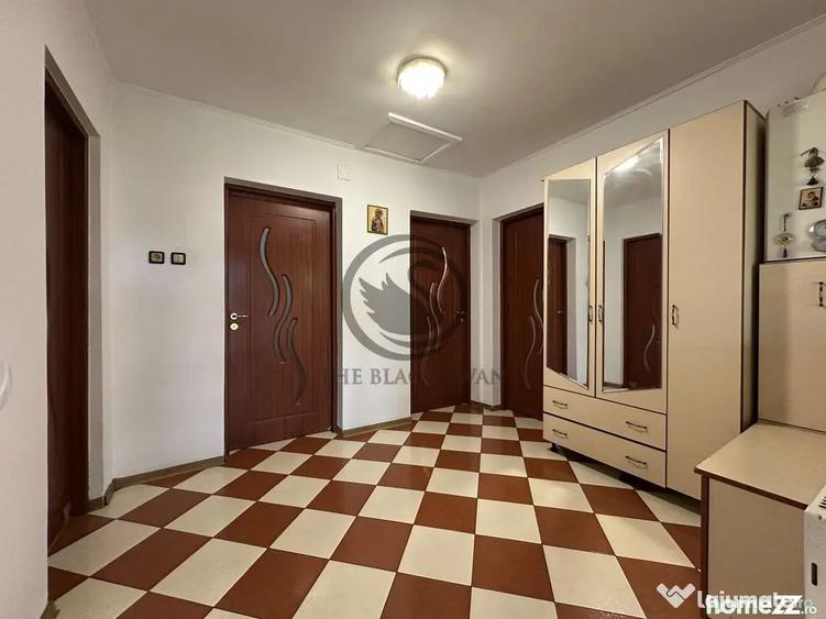 Casă cu 4 camere cu Teren 660 Mp în Central
