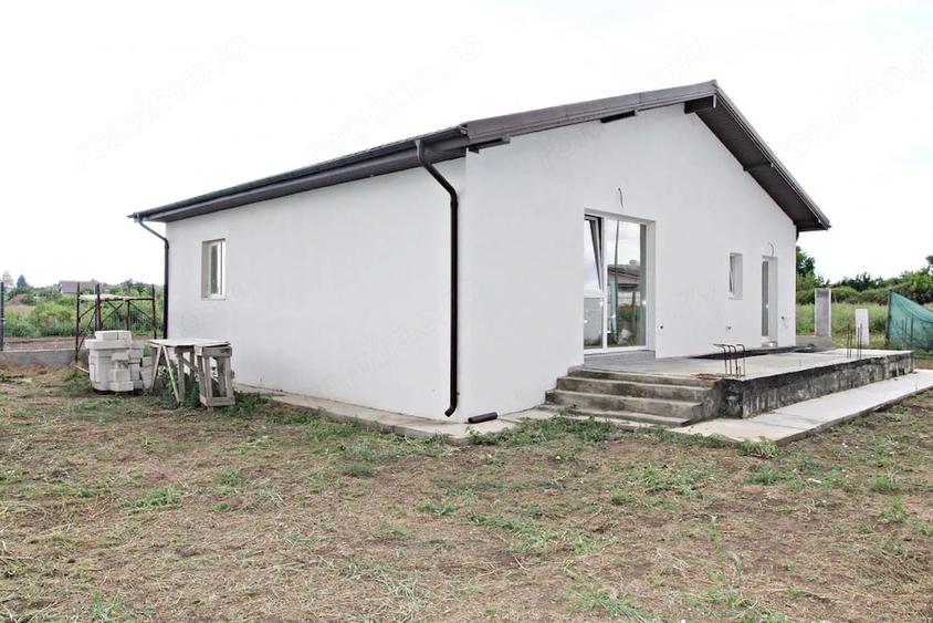 Casă cu Teren 445 Mp în Cumpăna