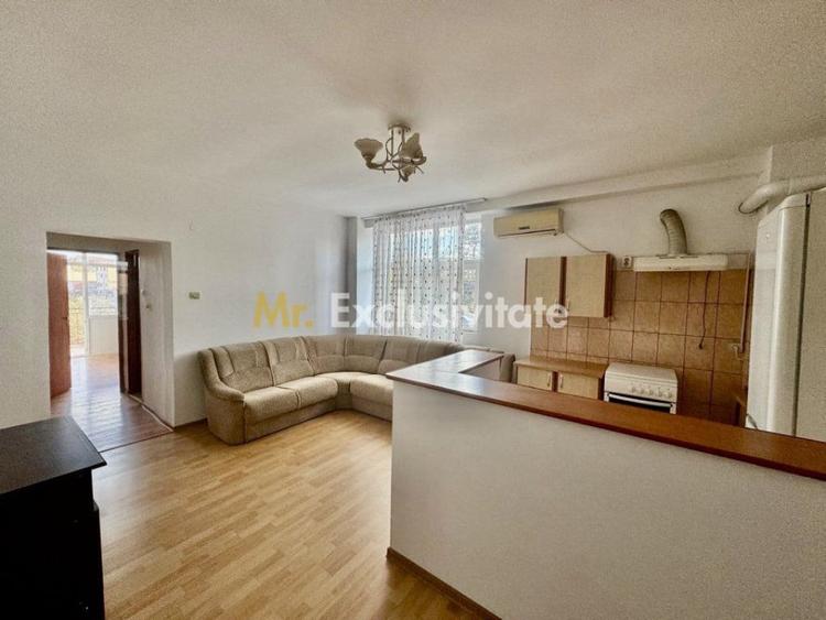 Apartament cu 2 camere decomandat în Teilor
