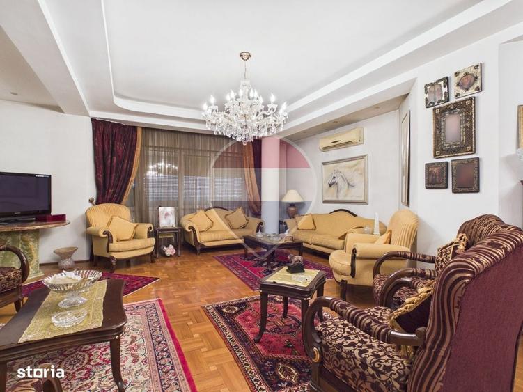 Casă cu 4 camere în Central