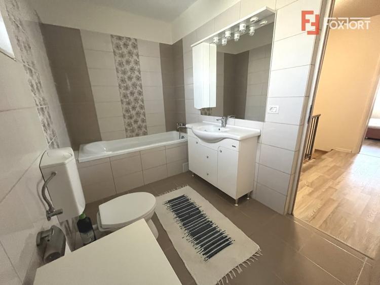 Duplex cu 4 camere cu Canalizare în Moșnița Nouă