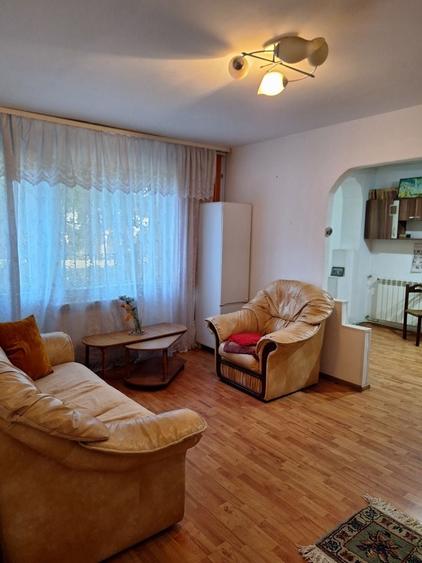 Apartament cu 2 camere semidecomandat în Ultracentral