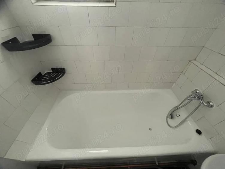 Apartament cu 3 camere decomandat în 1 Mai