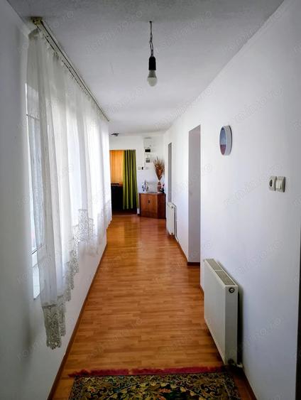 Casă cu 4 camere cu Teren 1800 Mp în Chizătău