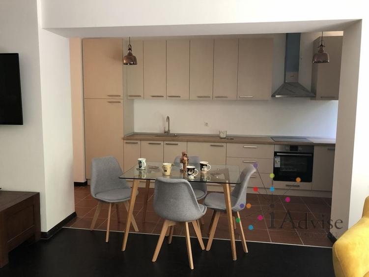 Apartament cu 2 camere decomandat, mobilat în Răcădău