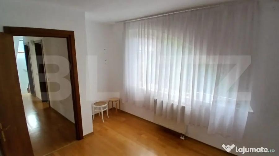 Vila de vanzare, 300 mp, zona Livezeni - 11