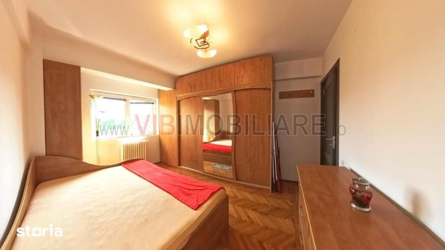 Apartament cu 3 camere în Centrul Civic