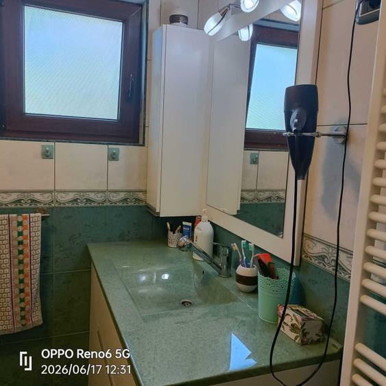 Casă cu 4 camere în Mofleni