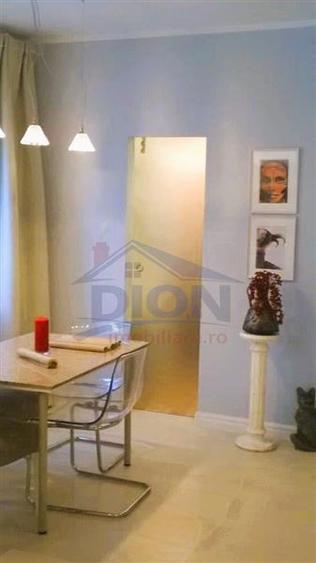 Apartament cu 3 camere decomandat, mobilat în Arcul de Triumf