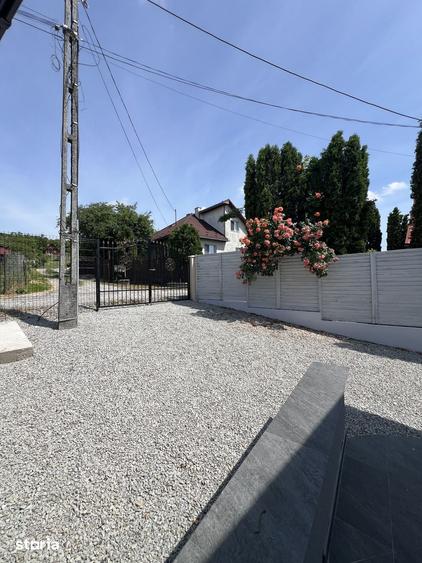 Casă cu 3 camere cu Teren 220 Mp în Central