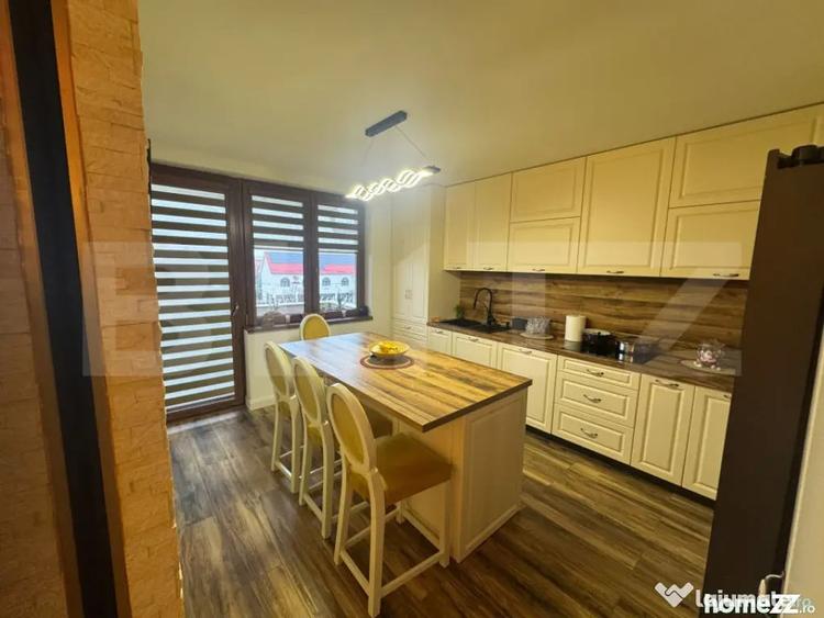 Apartament cu 4 camere decomandat, mobilat în Careiului