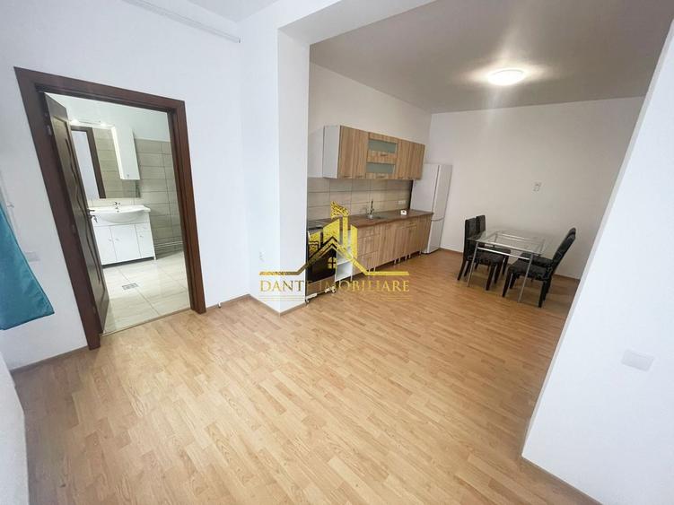 Apartament cu 2 camere decomandat, mobilat în Central