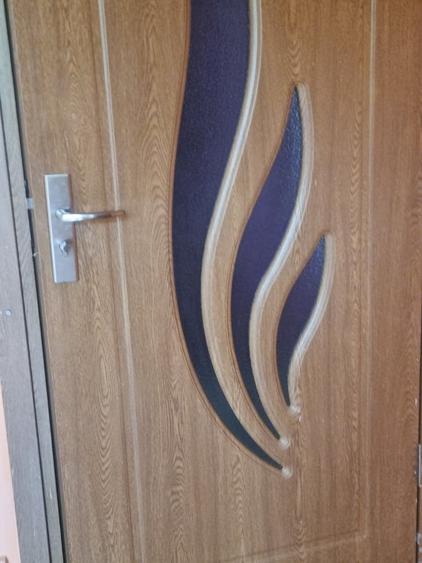 Apartament cu 3 camere semidecomandat în Sălaj