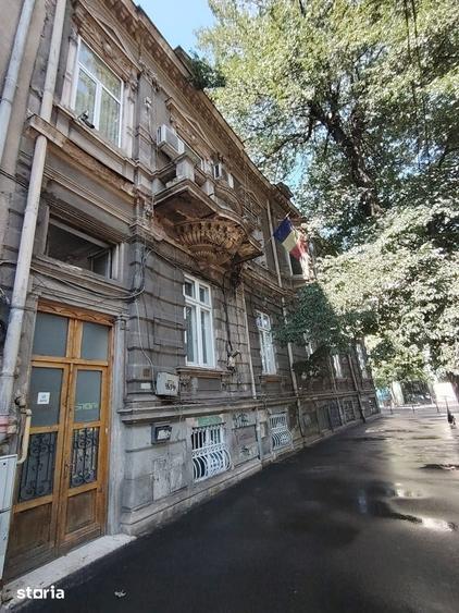 Apartament cu 3 camere în Moșilor